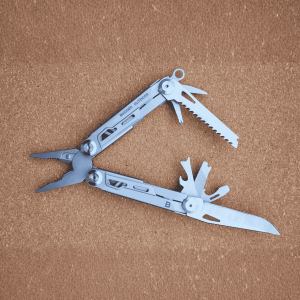 Multitool Badger Outdoor Thorn - 14 funkcji - obrazek 2
